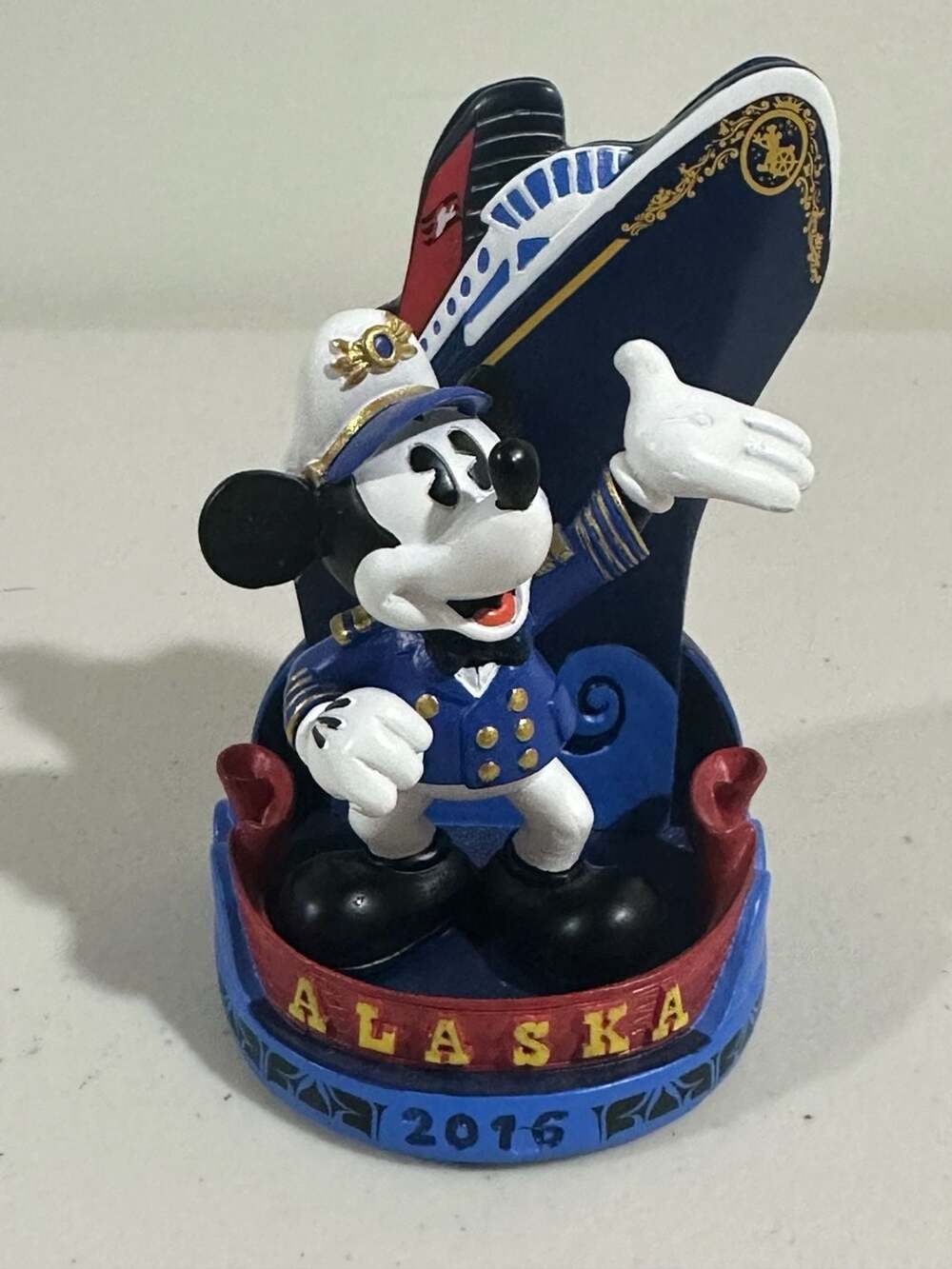 Disney Cruise Line Mickey Mouse Alaska 2016 Wonder Figurine Statue
